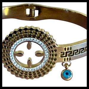 NWOT Gold Tone Evil Eye Charm Bangle Bracelet Greek Key Pattern